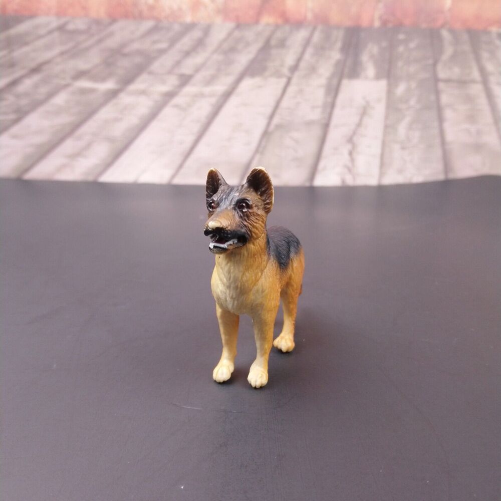 Safari LTD German Shepherd Dog Model Action Figure Toy